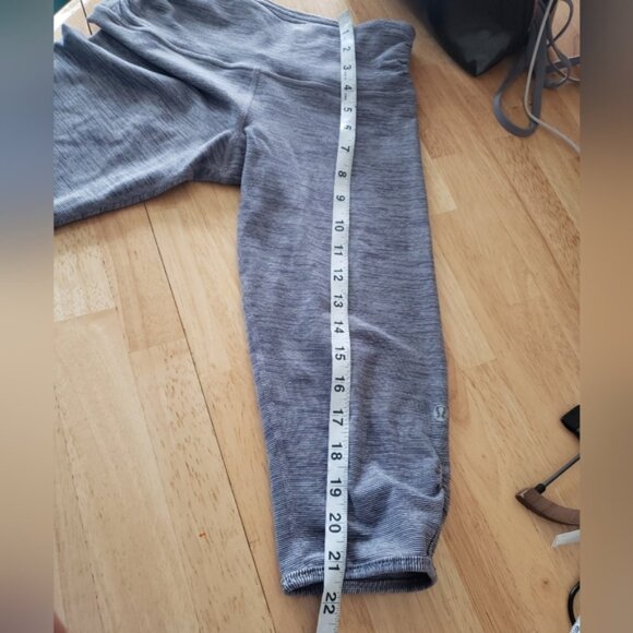 Lululemon Dhanurasana  rop Legging Size 4 - Picture 9 of 11